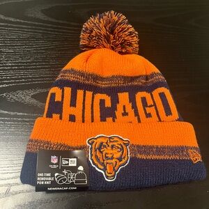 New Era NFL Chicago Bears Knit Beanie with Pom Pom NWT Orange and Black